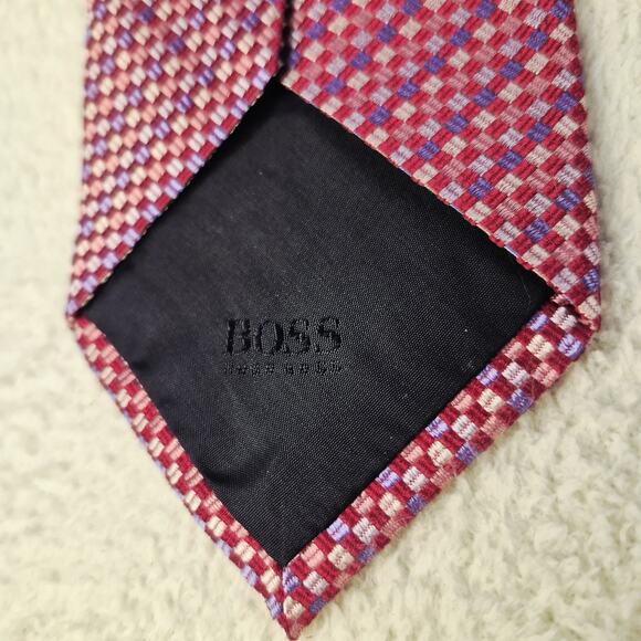 Hugo Boss Mens Pink Geometric 100% Silk Necktie Made In Italy - Picture 5 of 10